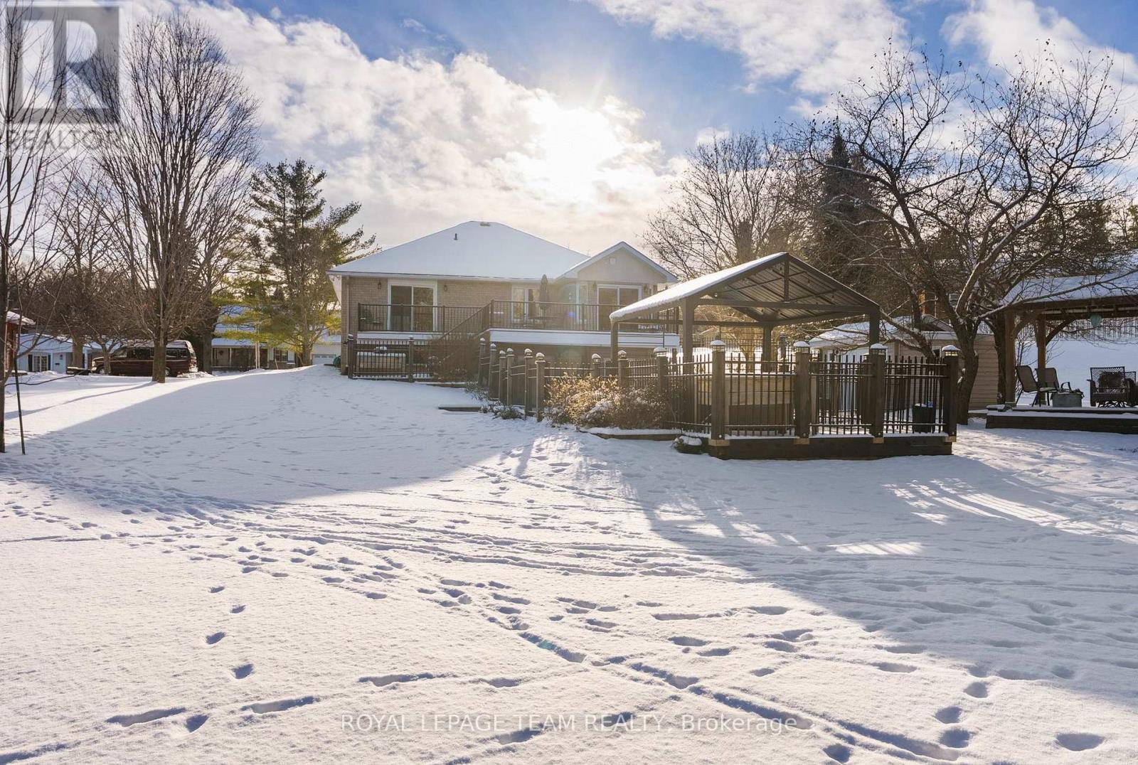 












230 OPEONGO ROAD

,
Renfrew,




Ontario
K7V2T5

