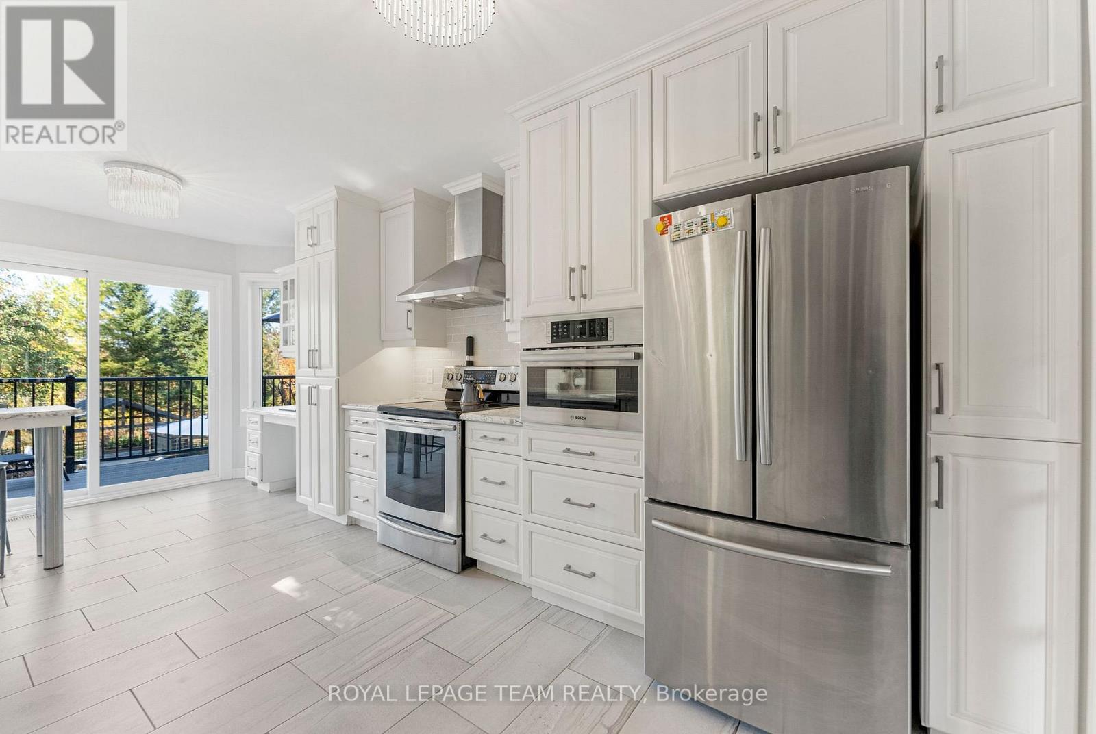 












230 OPEONGO ROAD

,
Renfrew,




Ontario
K7V2T5

