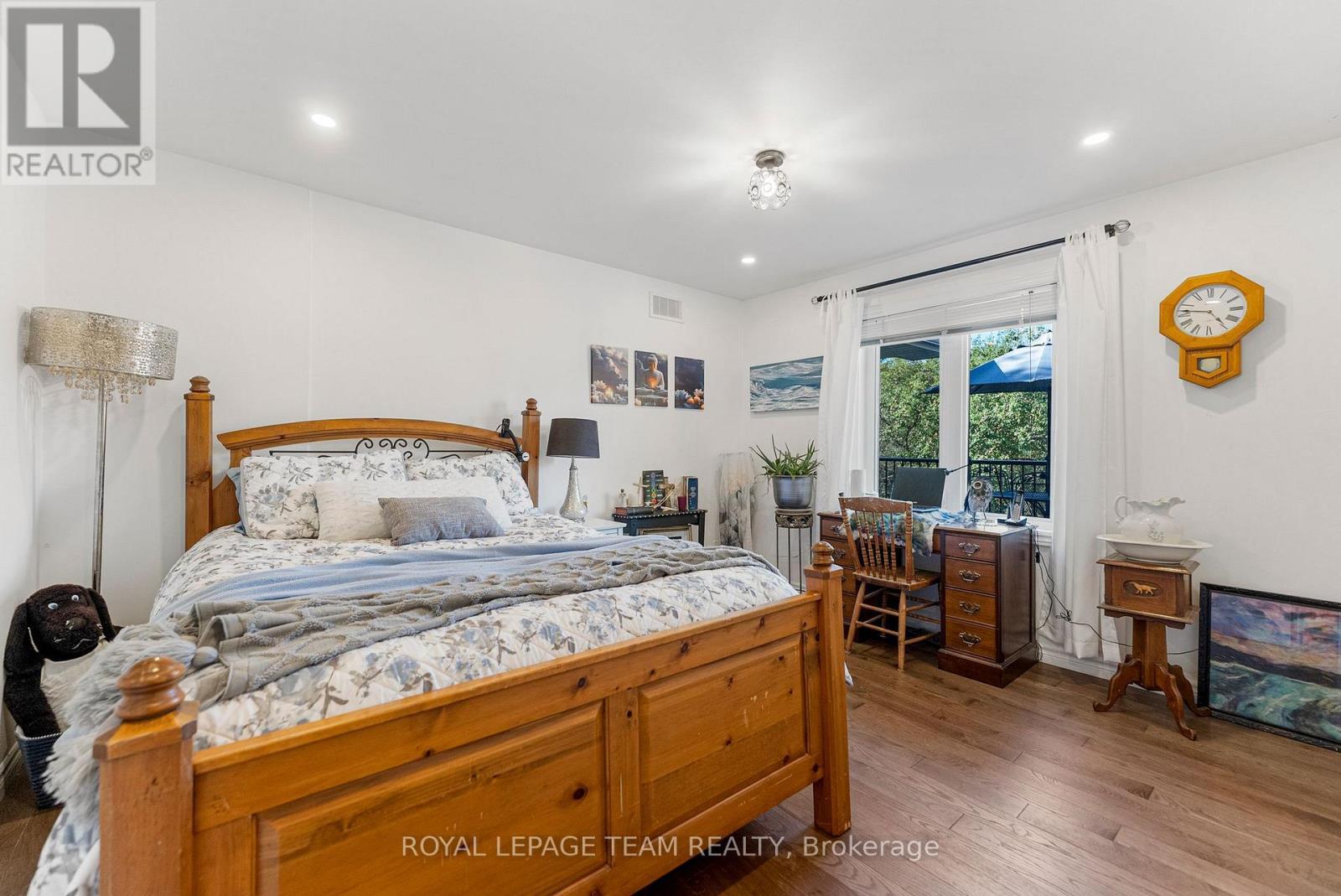 












230 OPEONGO ROAD

,
Renfrew,




Ontario
K7V2T5

