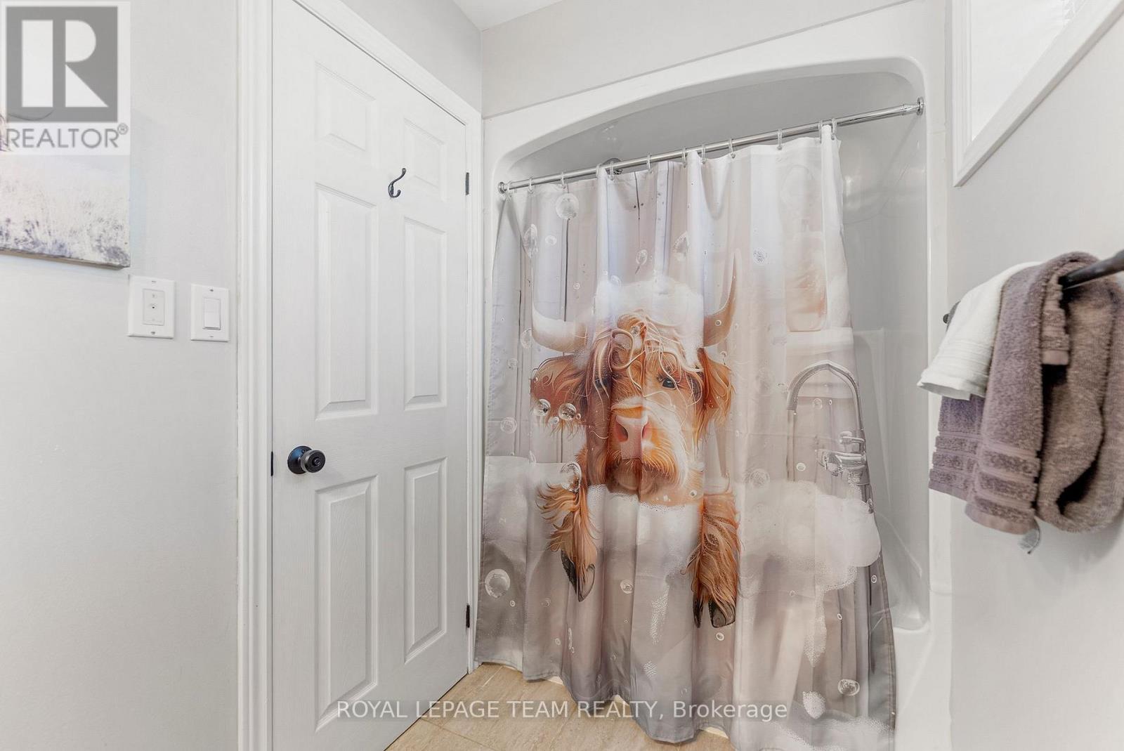 












230 OPEONGO ROAD

,
Renfrew,




Ontario
K7V2T5

