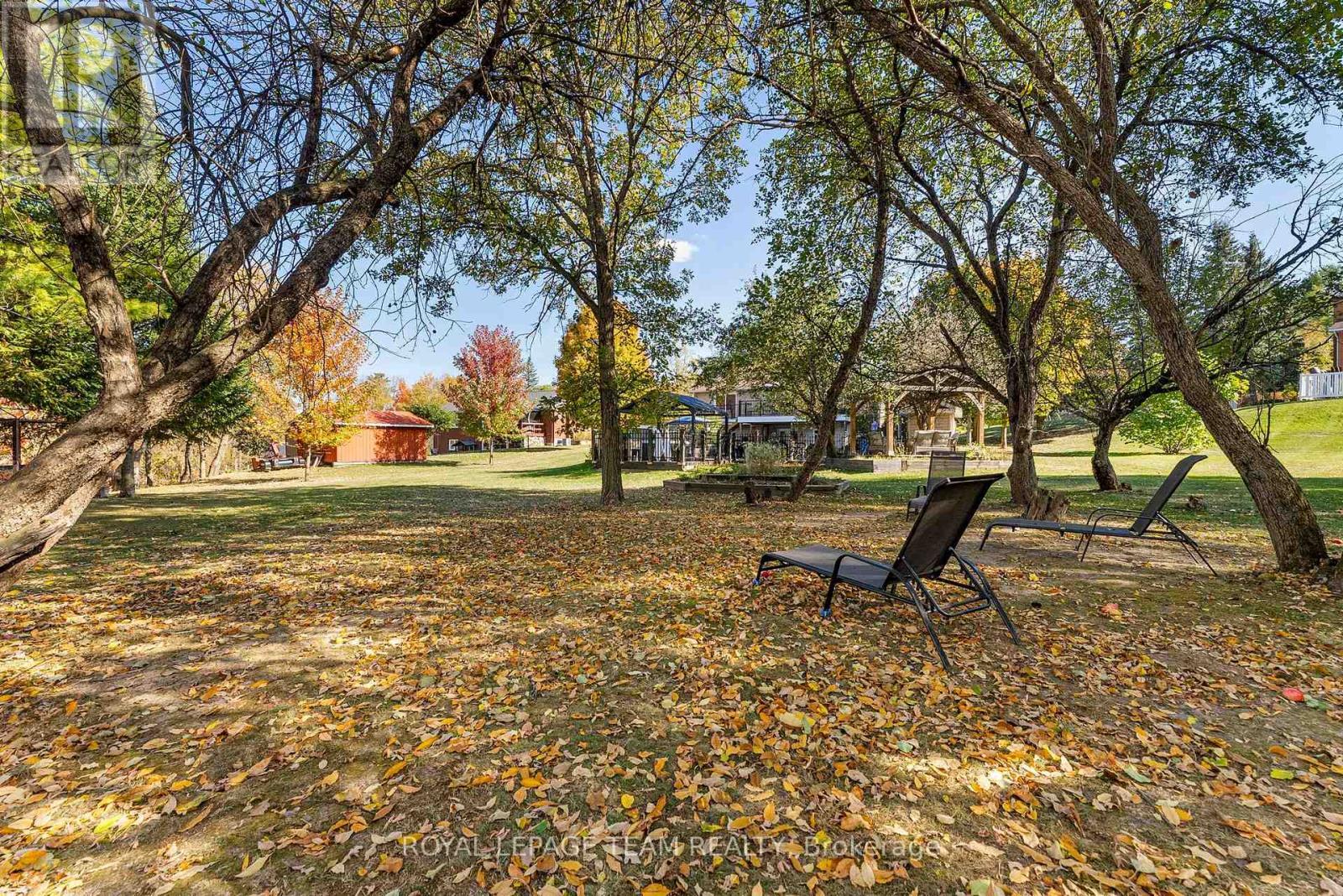 












230 OPEONGO ROAD

,
Renfrew,




Ontario
K7V2T5

