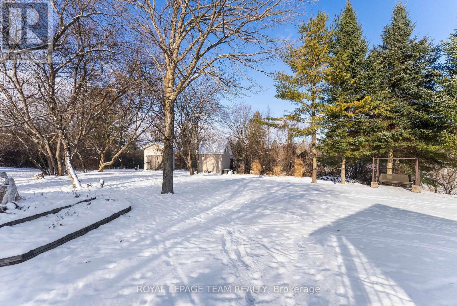 












230 OPEONGO ROAD

,
Renfrew,




Ontario
K7V2T5

