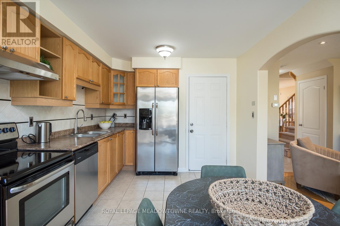 












701 THOMPSON ROAD S

,
Milton,




Ontario
L9T5W8


