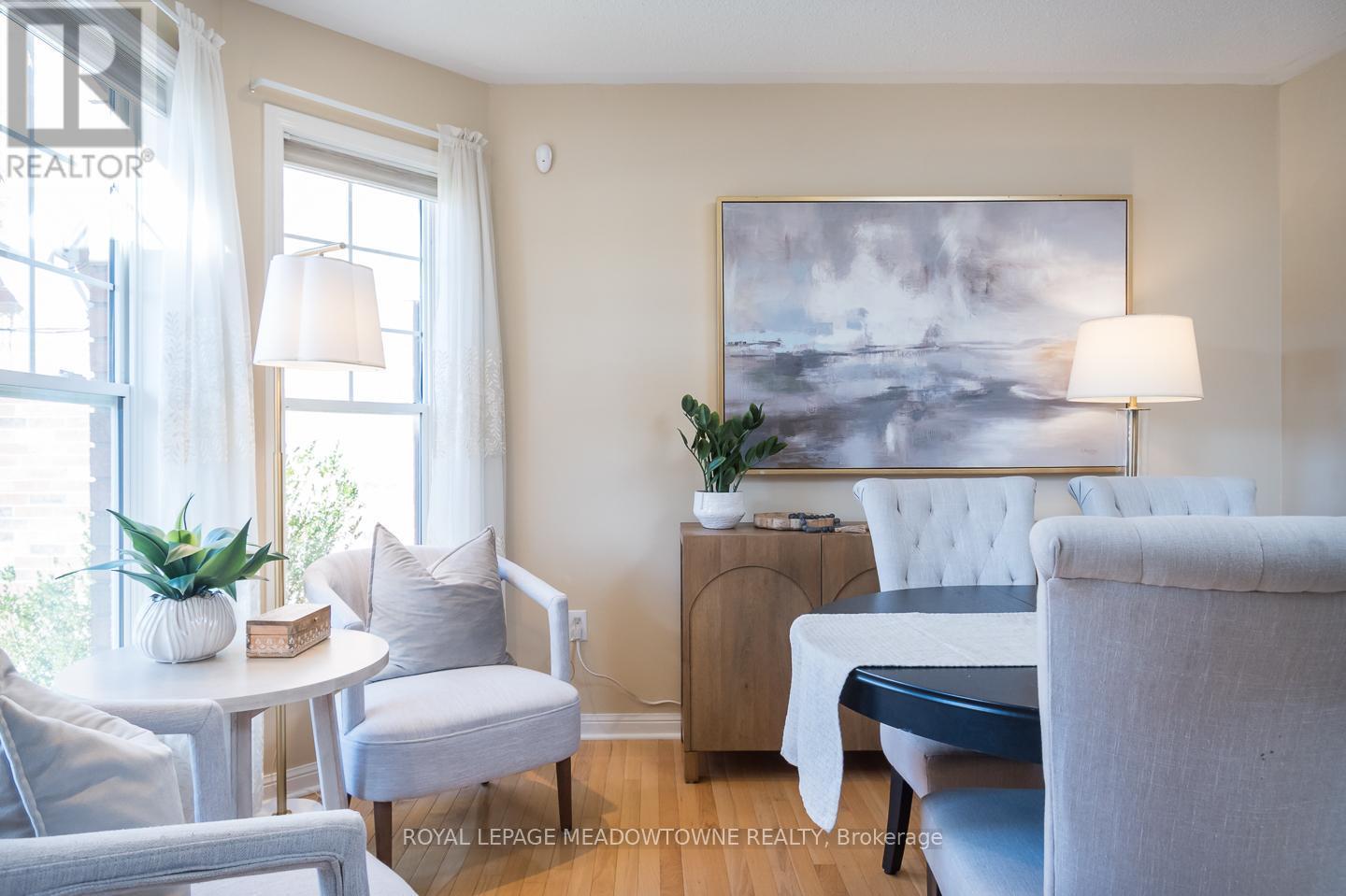 












701 THOMPSON ROAD S

,
Milton,




Ontario
L9T5W8

