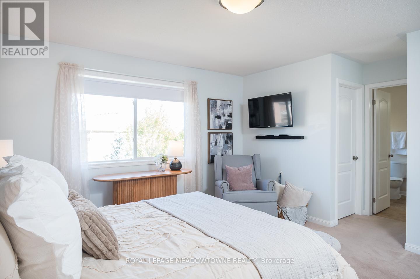 












701 THOMPSON ROAD S

,
Milton,




Ontario
L9T5W8

