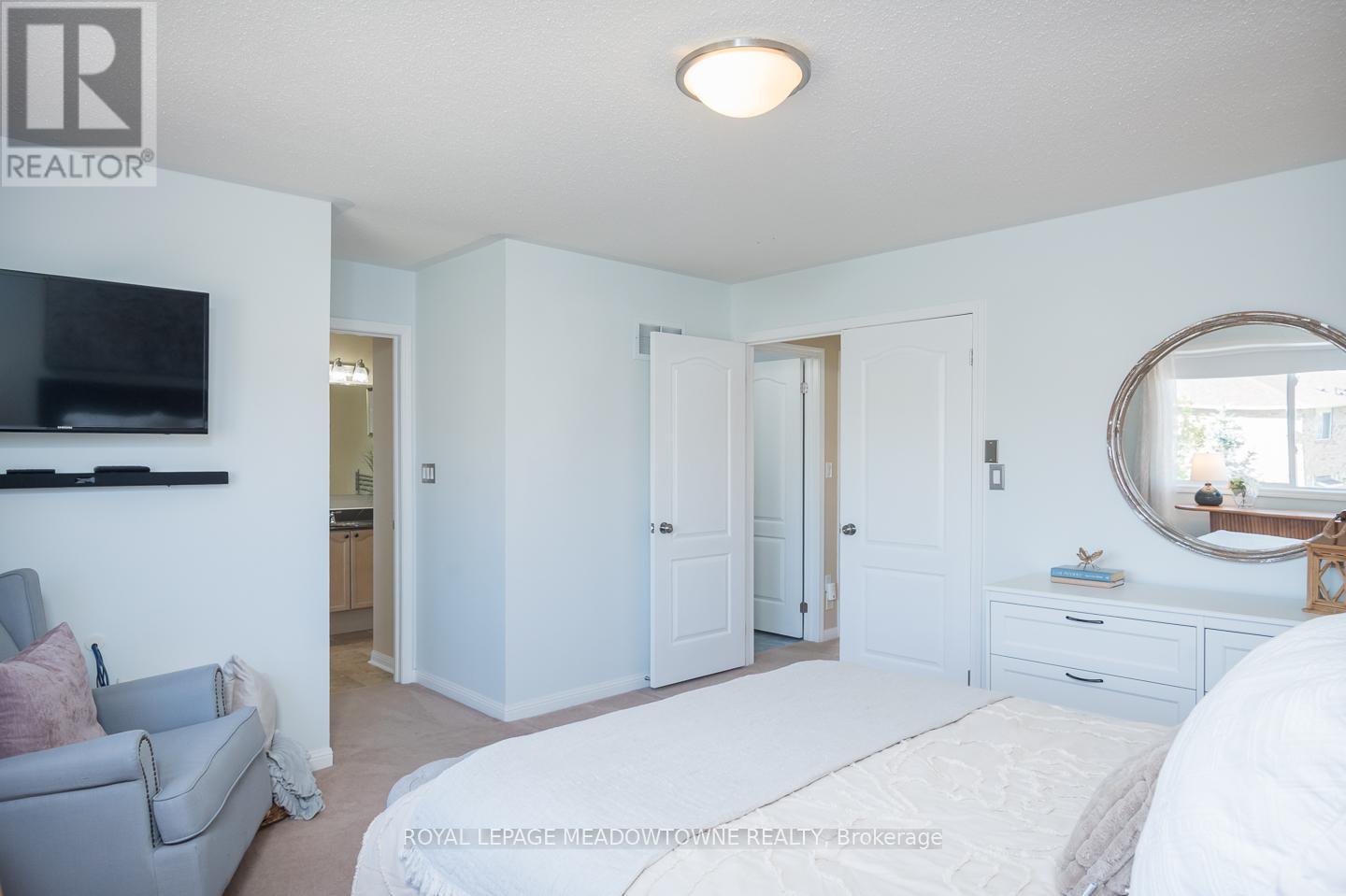 












701 THOMPSON ROAD S

,
Milton,




Ontario
L9T5W8

