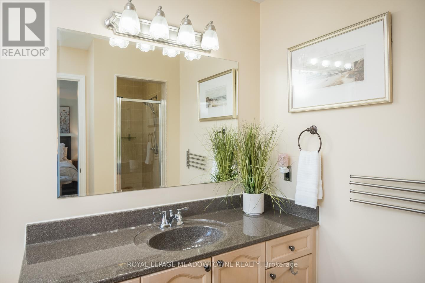 












701 THOMPSON ROAD S

,
Milton,




Ontario
L9T5W8


