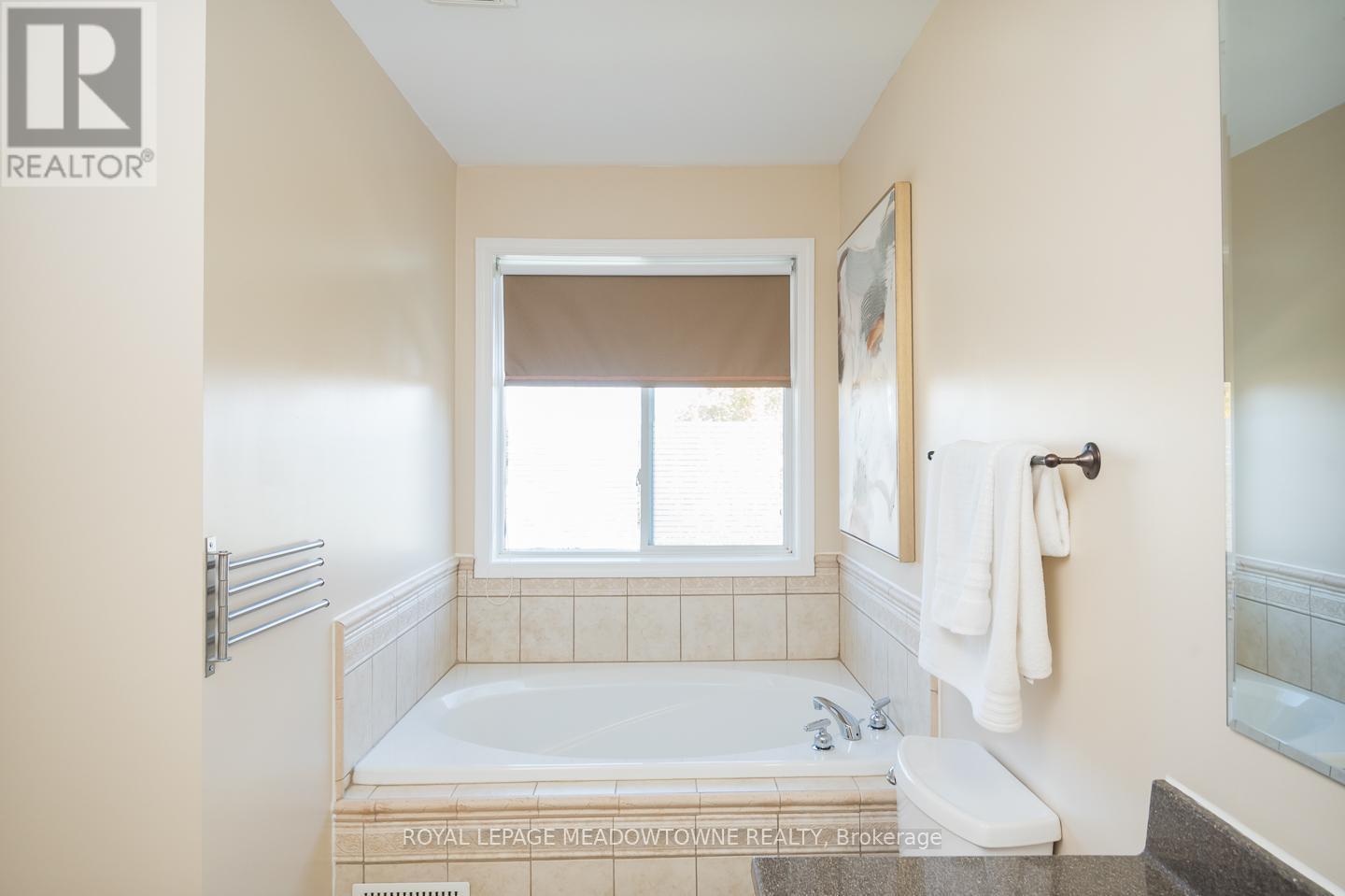 












701 THOMPSON ROAD S

,
Milton,




Ontario
L9T5W8

