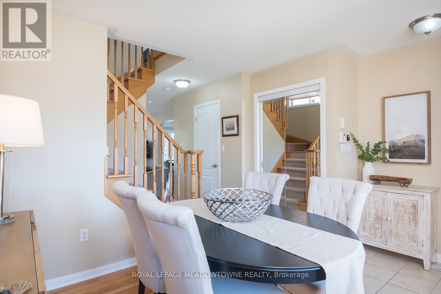 












701 THOMPSON ROAD S

,
Milton,




Ontario
L9T5W8

