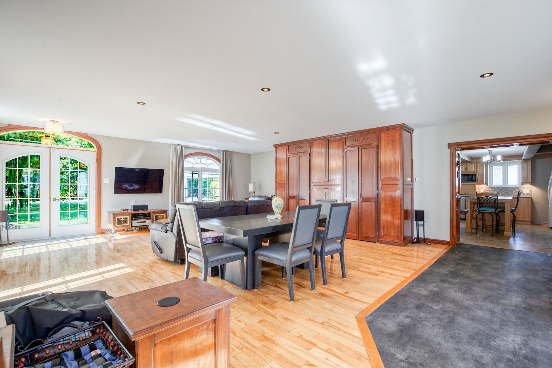 









12


Rue Genest

,
Saint-Jean-sur-Richelieu,




QC
J2X2V1

