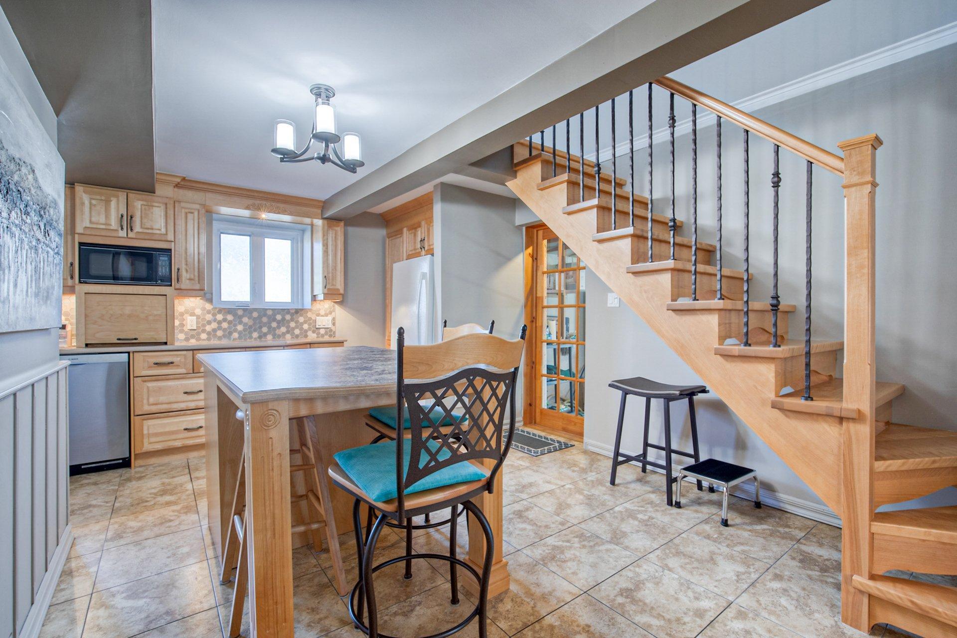 









12


Rue Genest

,
Saint-Jean-sur-Richelieu,




QC
J2X2V1

