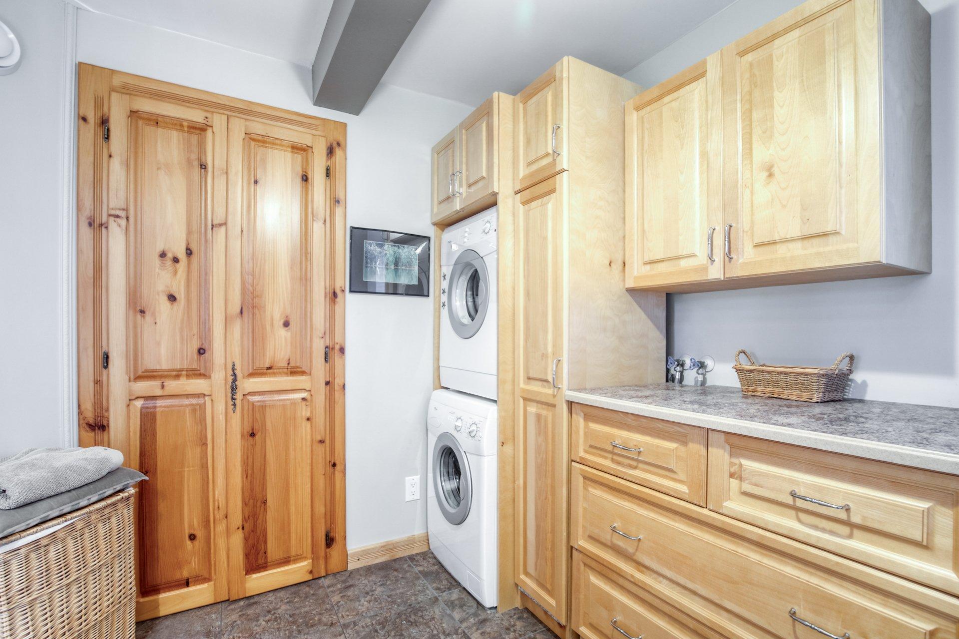









12


Rue Genest

,
Saint-Jean-sur-Richelieu,




QC
J2X2V1


