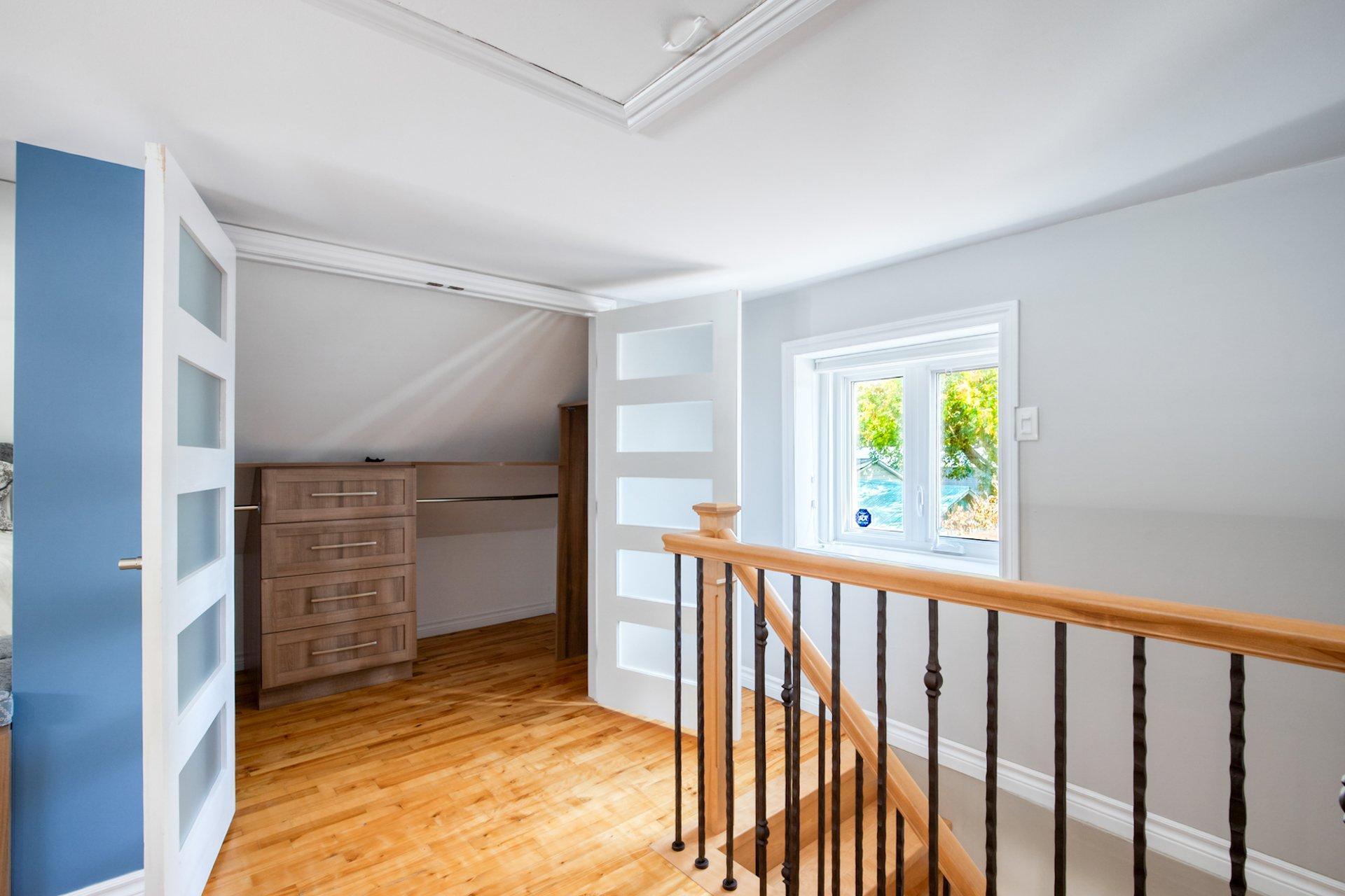 









12


Rue Genest

,
Saint-Jean-sur-Richelieu,




QC
J2X2V1

