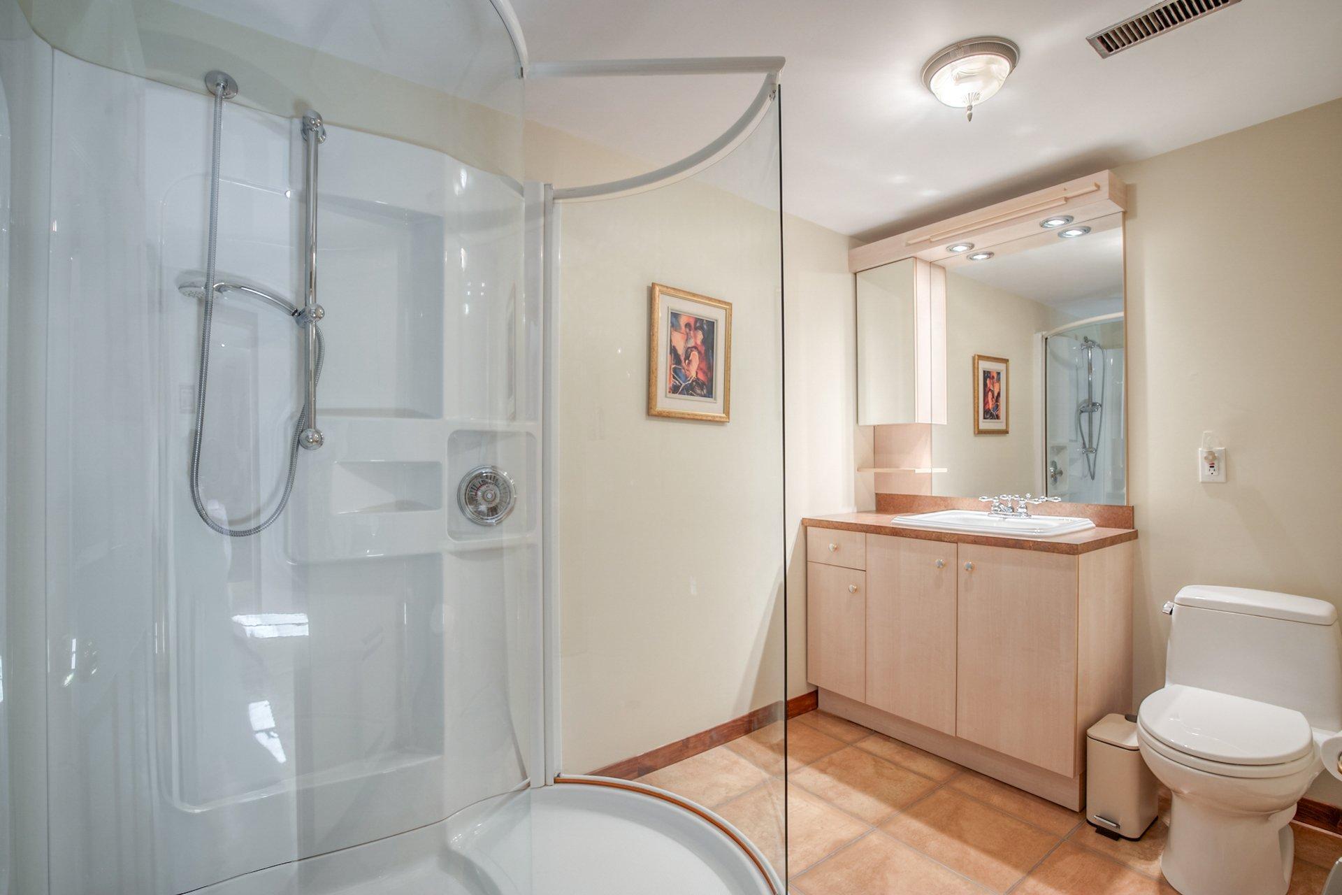 









12


Rue Genest

,
Saint-Jean-sur-Richelieu,




QC
J2X2V1

