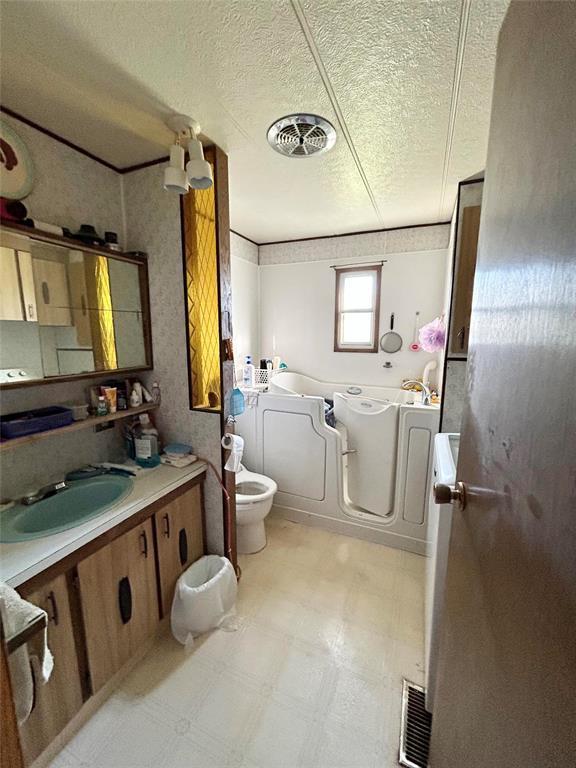 












103 Manson Street

,
McAuley,




Manitoba
R0M1H0

