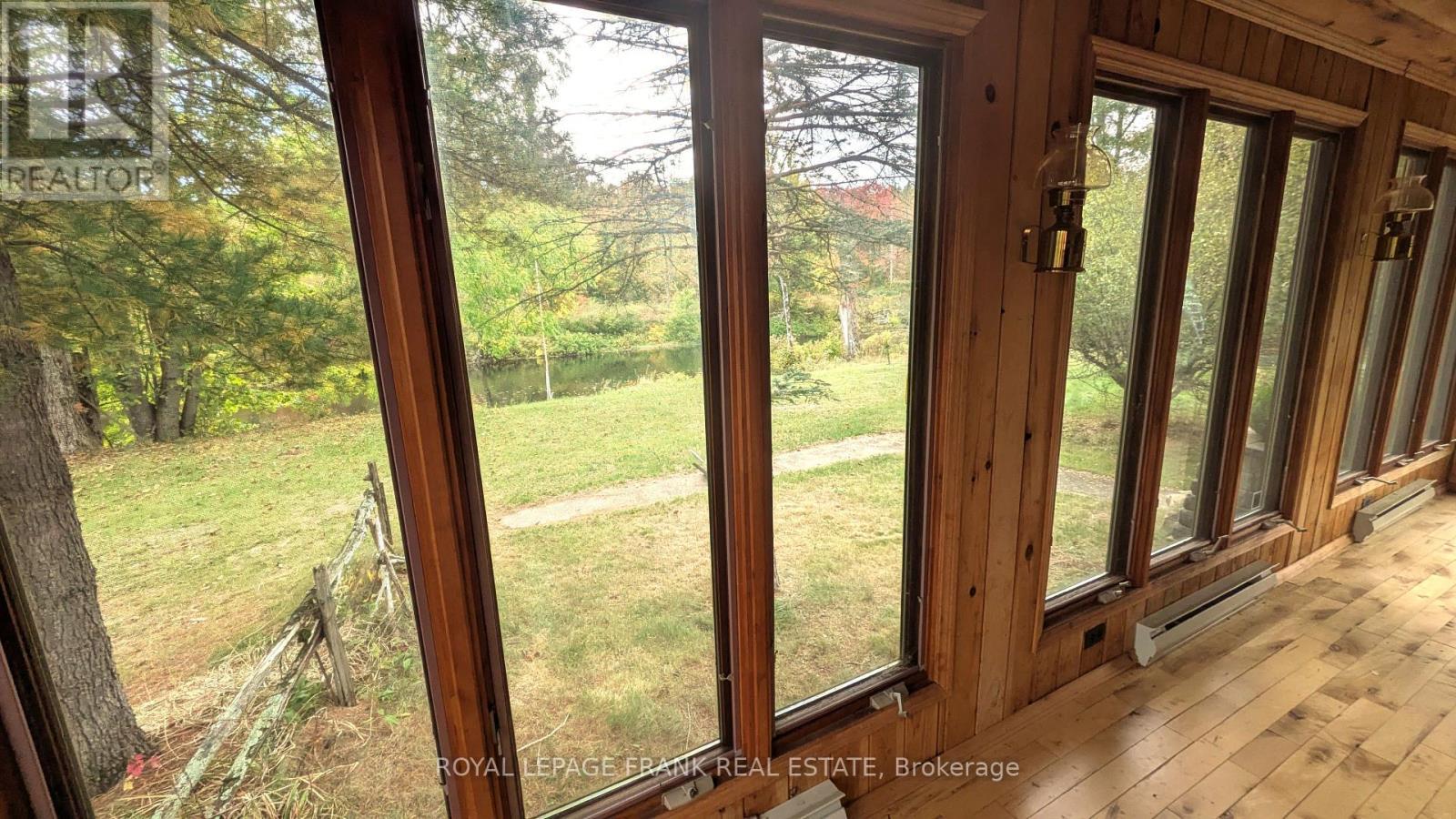 












25C FORBES ROAD

,
Tweed (Elzevir (Twp)),




Ontario
K0K2K0

