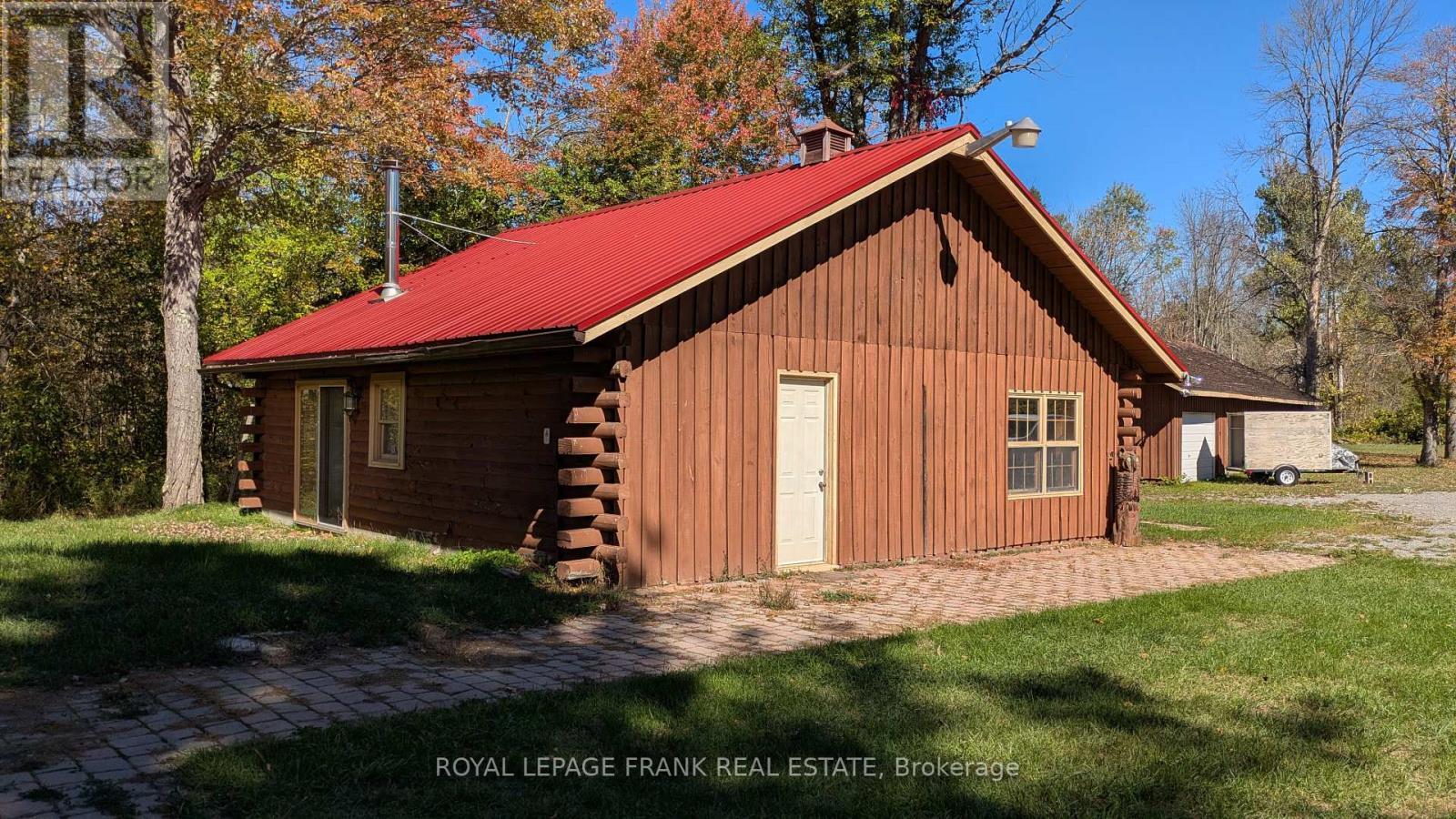 












25C FORBES ROAD

,
Tweed (Elzevir (Twp)),




Ontario
K0K2K0

