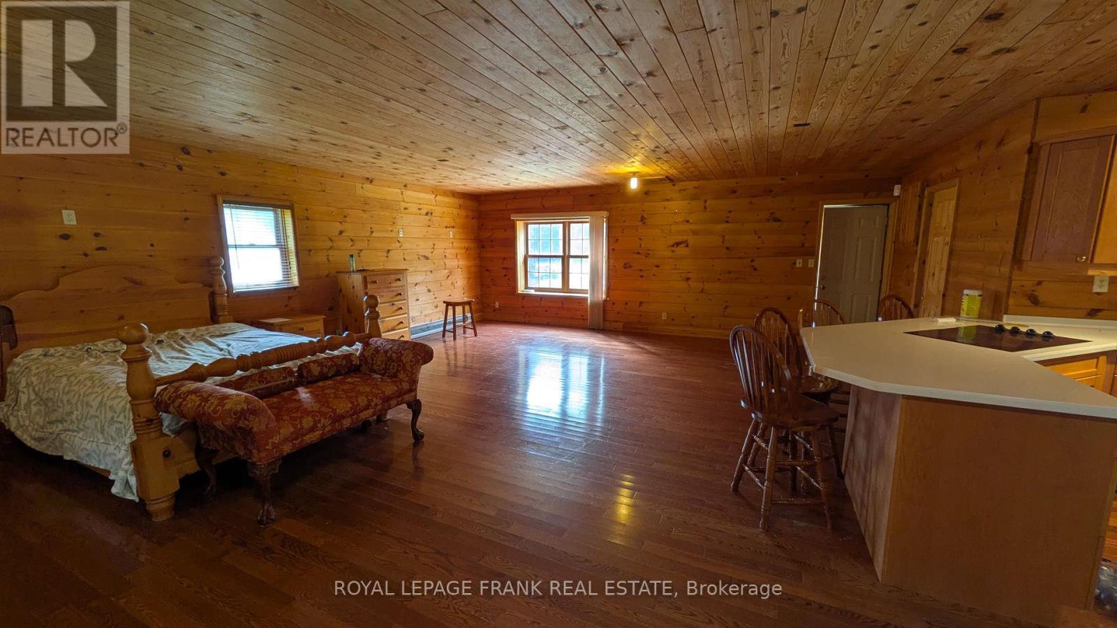 












25C FORBES ROAD

,
Tweed (Elzevir (Twp)),




Ontario
K0K2K0

