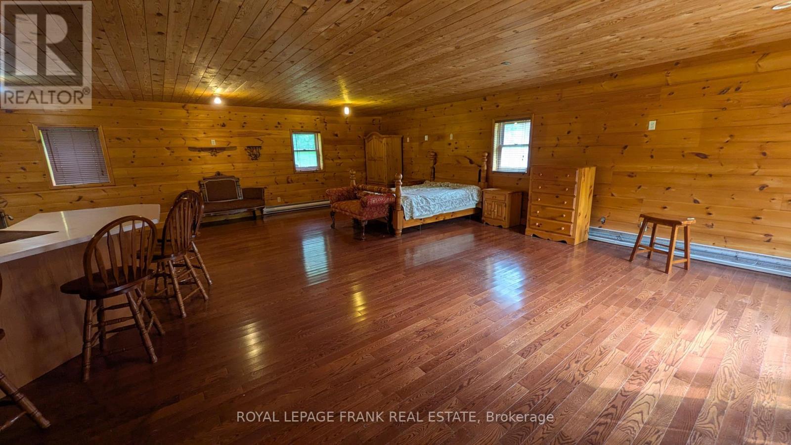 












25C FORBES ROAD

,
Tweed (Elzevir (Twp)),




Ontario
K0K2K0

