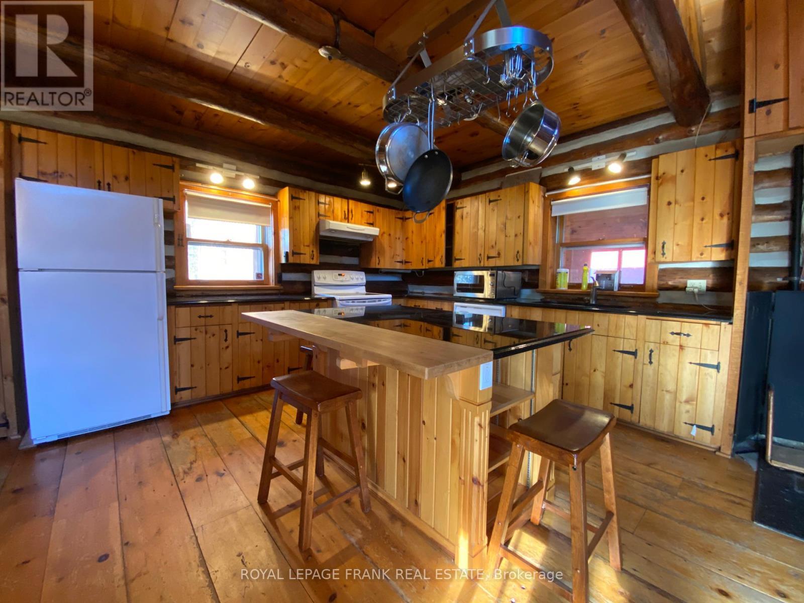 












25C FORBES ROAD

,
Tweed (Elzevir (Twp)),




Ontario
K0K2K0

