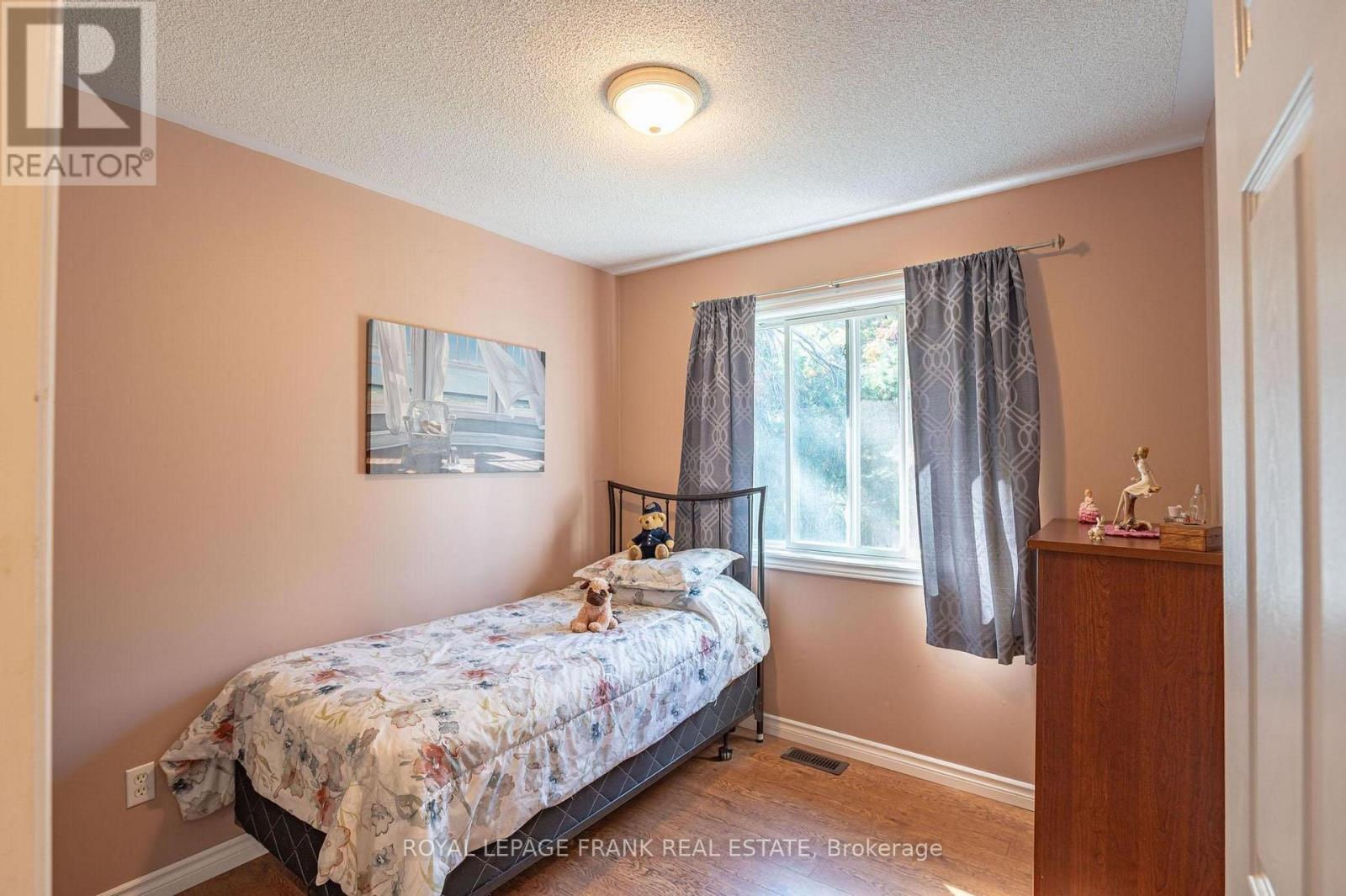 












124 SUMCOT DRIVE

,
Trent Lakes,




Ontario
K0L1J0

