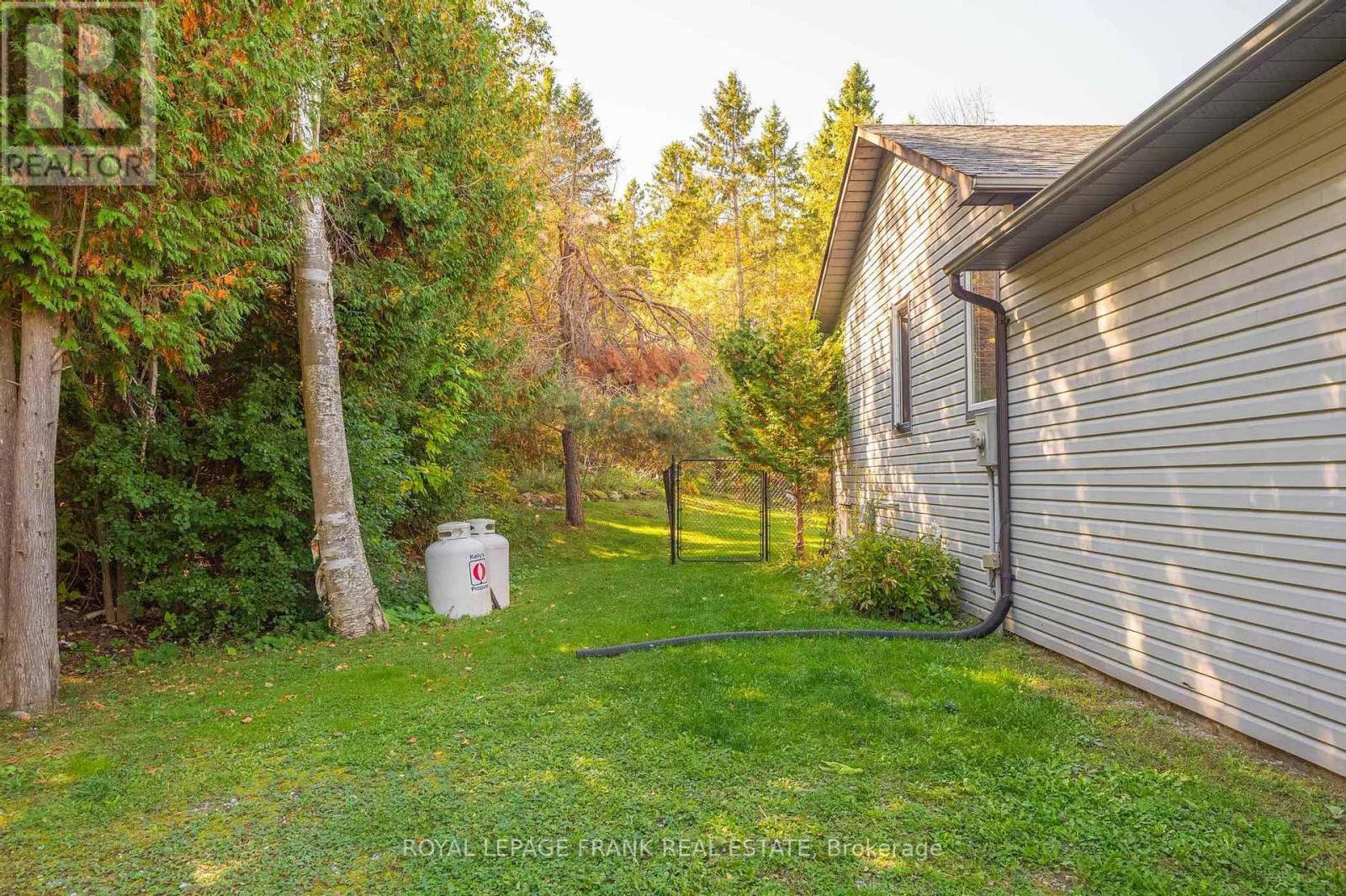 












124 SUMCOT DRIVE

,
Trent Lakes,




Ontario
K0L1J0

