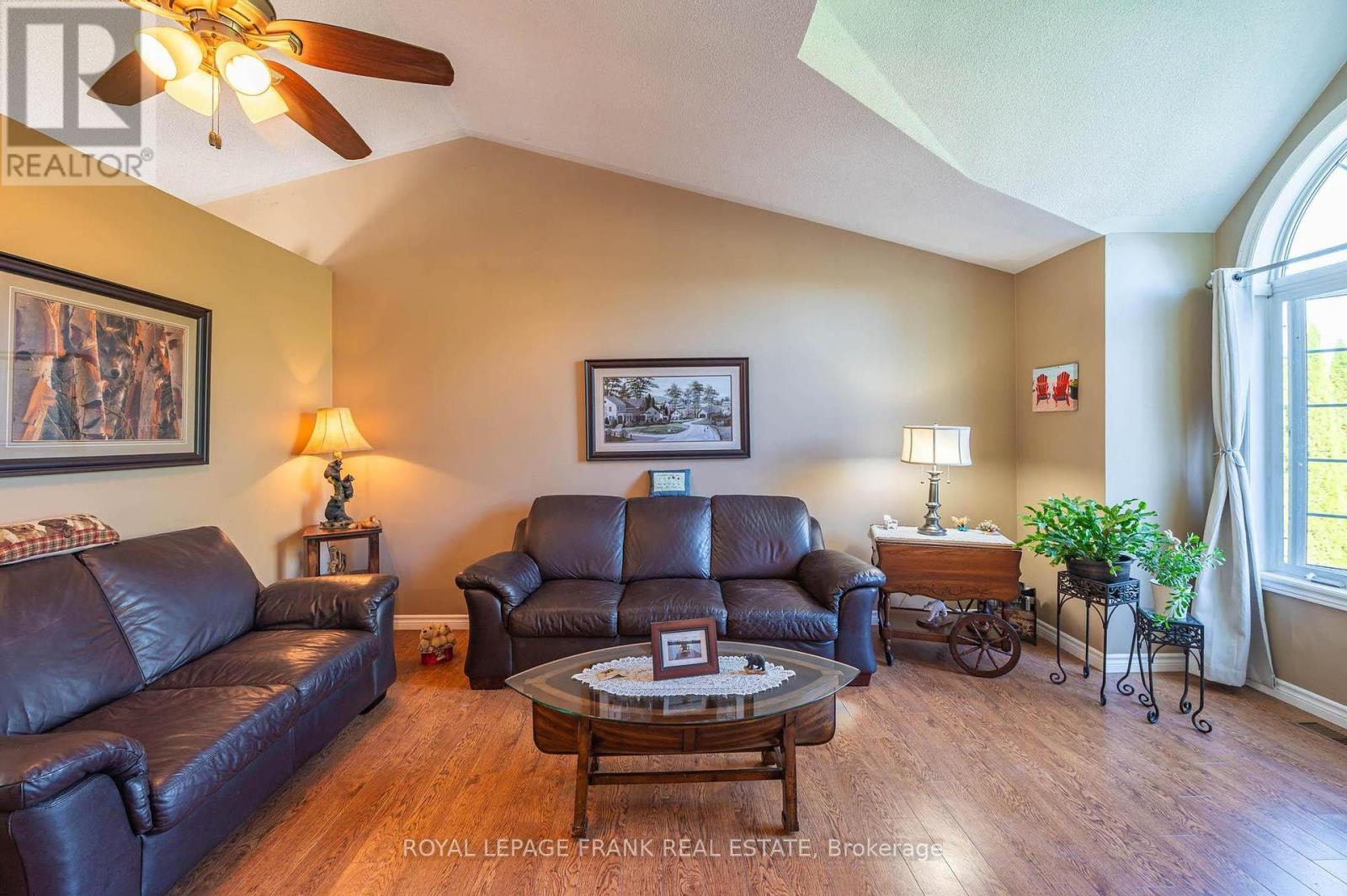 












124 SUMCOT DRIVE

,
Trent Lakes,




Ontario
K0L1J0

