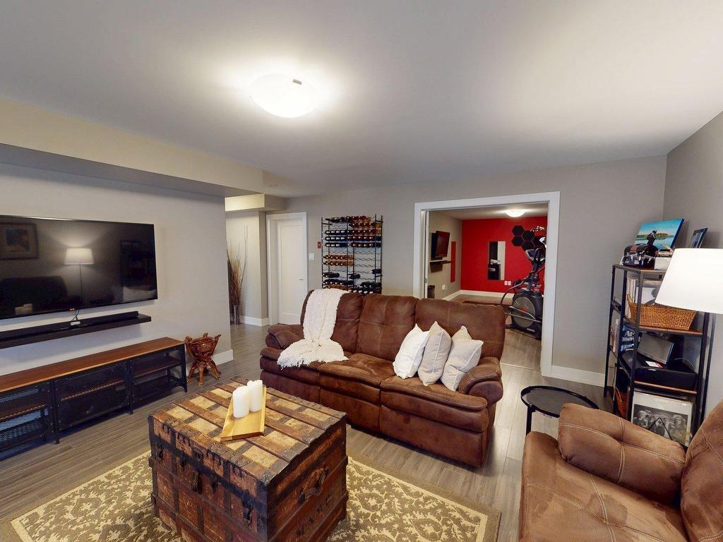 












135 Bradford Place

,
Bedford,




NS
B4B 0R7

