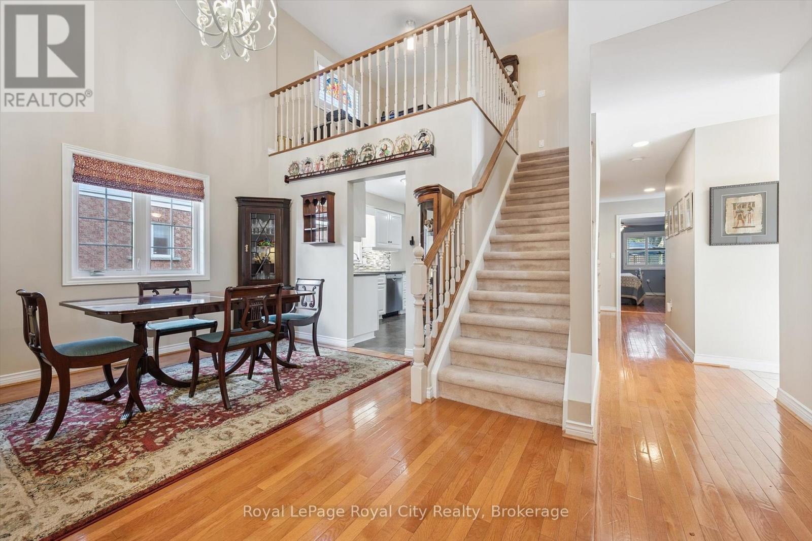 












21 CHERRY BLOSSOM CIRCLE

,
Guelph (Village By The Arboretum),




Ontario
N1G4X7

