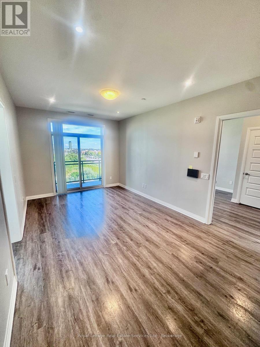 












511 - 95 DUNDAS STREET W

,
Oakville (GO Glenorchy),




Ontario
L6M5N4

