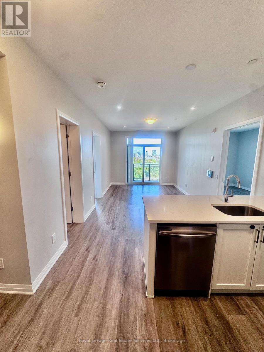 












511 - 95 DUNDAS STREET W

,
Oakville (GO Glenorchy),




Ontario
L6M5N4

