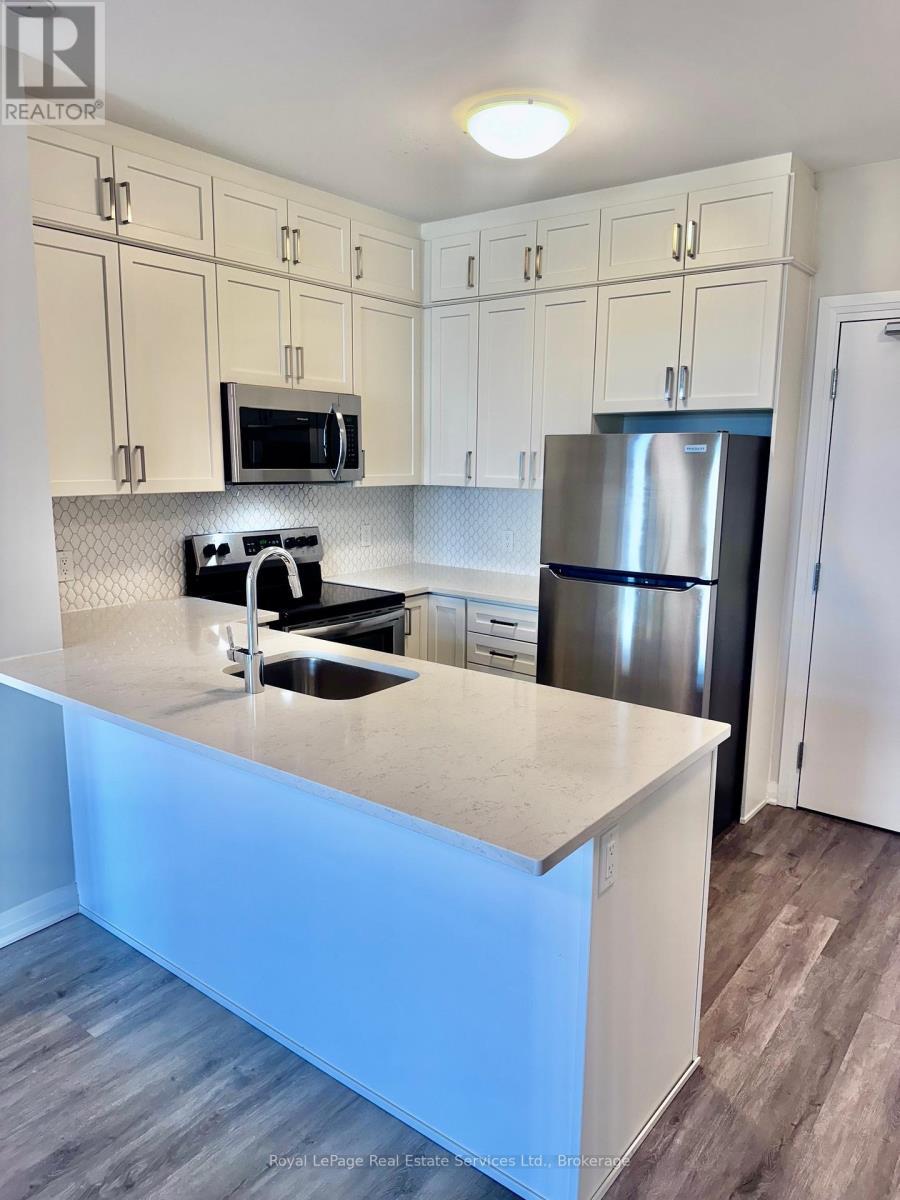 












511 - 95 DUNDAS STREET W

,
Oakville (GO Glenorchy),




Ontario
L6M5N4

