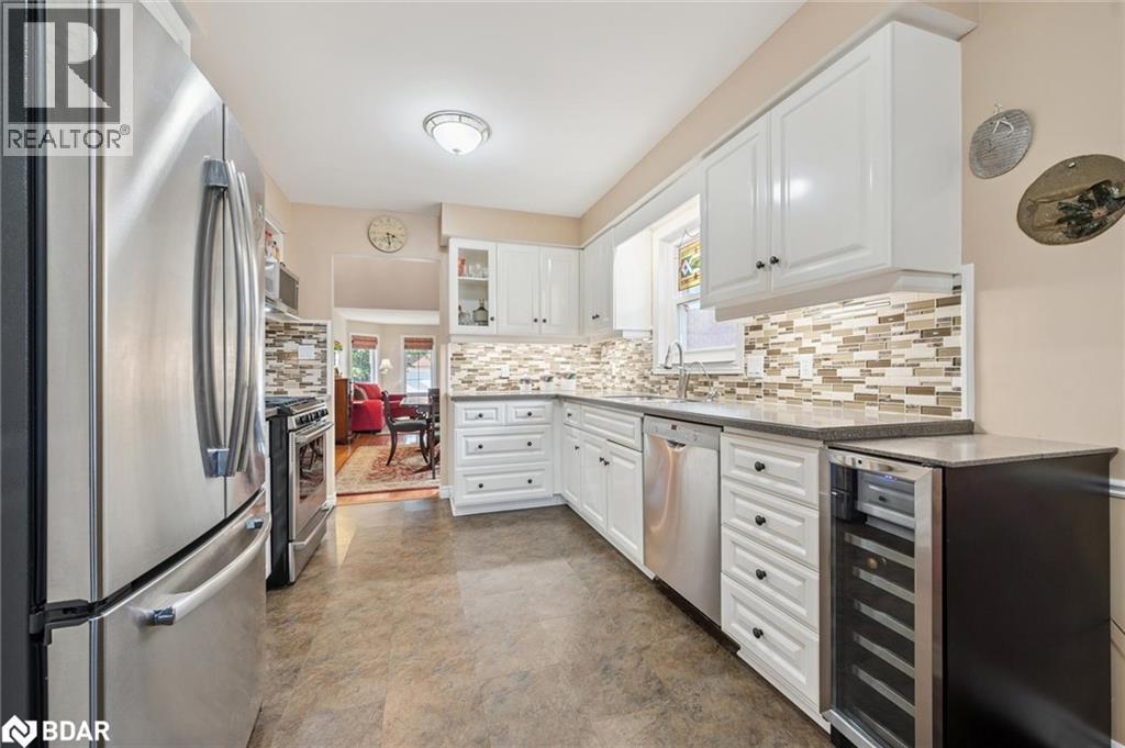 












21 CHERRY BLOSSOM CIRCLE

,
Guelph,




Ontario
N1G4X7

