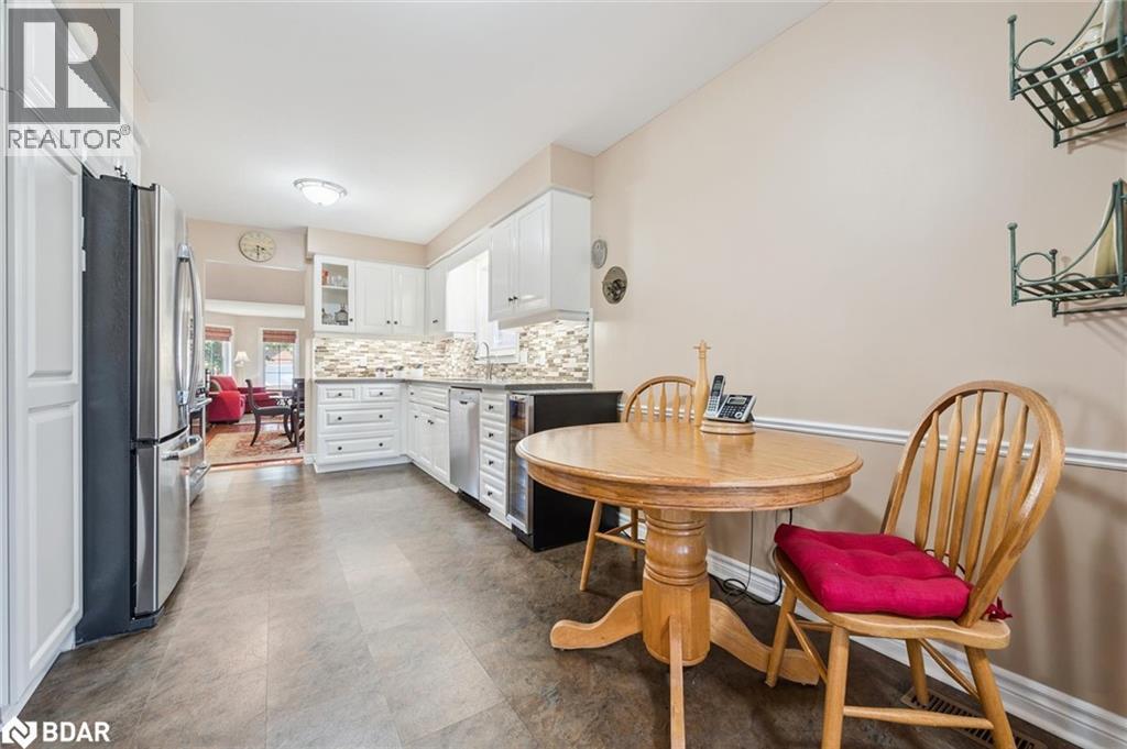 












21 CHERRY BLOSSOM CIRCLE

,
Guelph,




Ontario
N1G4X7

