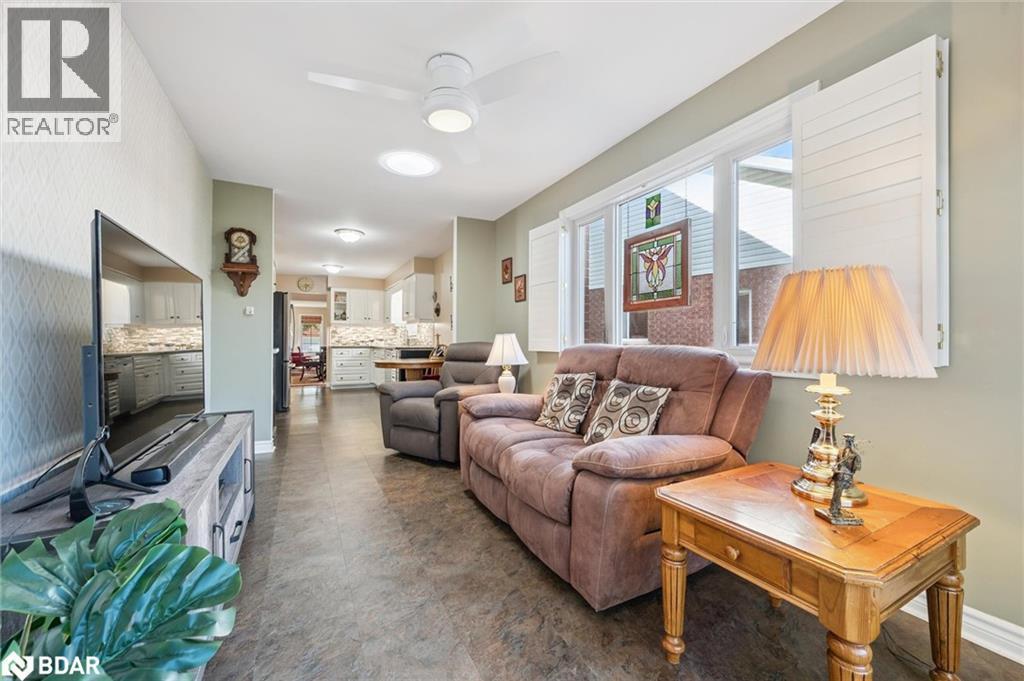 












21 CHERRY BLOSSOM CIRCLE

,
Guelph,




Ontario
N1G4X7

