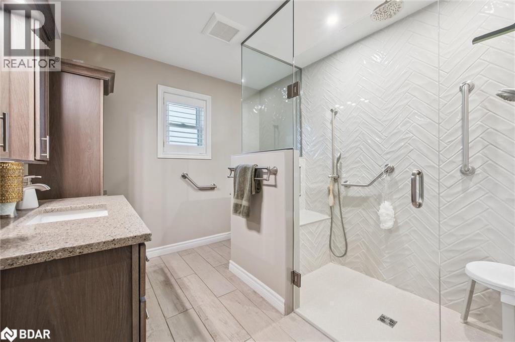 












21 CHERRY BLOSSOM CIRCLE

,
Guelph,




Ontario
N1G4X7

