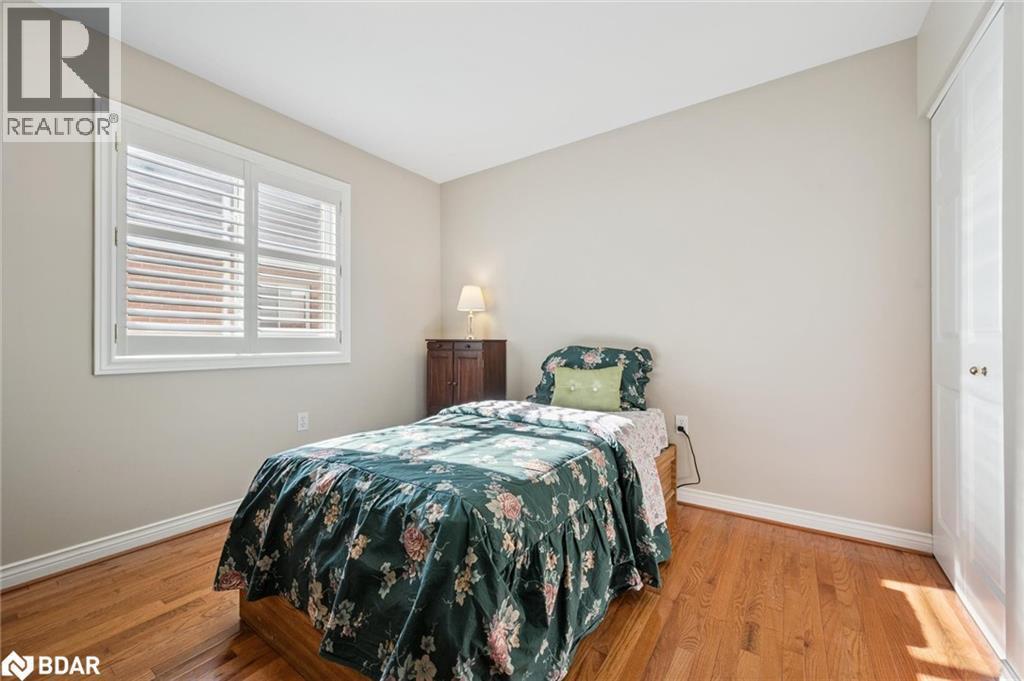 












21 CHERRY BLOSSOM CIRCLE

,
Guelph,




Ontario
N1G4X7

