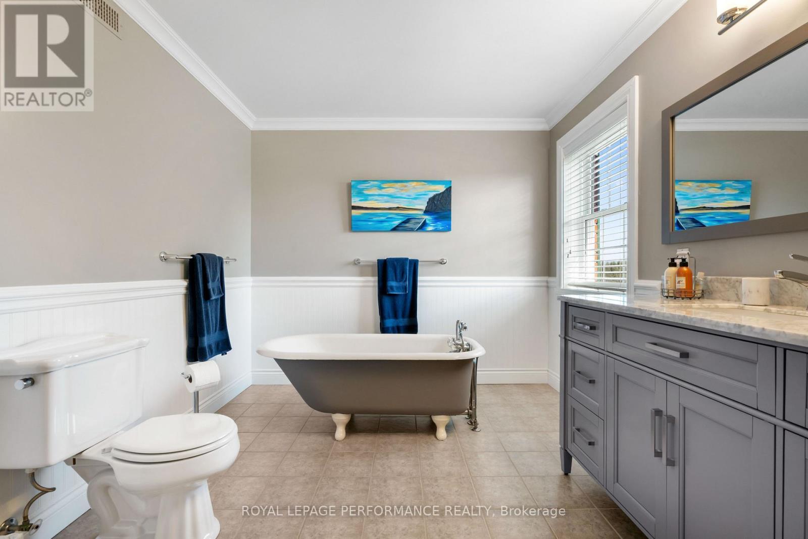 












20680 MCCORMICK ROAD

,
North Glengarry,




Ontario
K0C1A0

