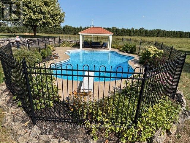 












20680 MCCORMICK ROAD

,
North Glengarry,




Ontario
K0C1A0

