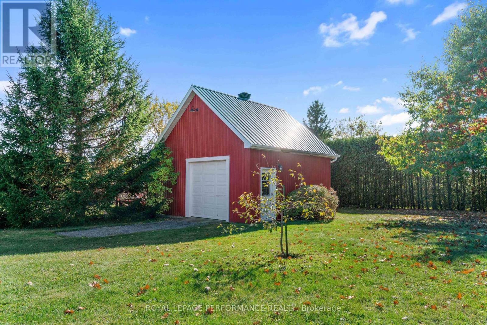 












20680 MCCORMICK ROAD

,
North Glengarry,




Ontario
K0C1A0

