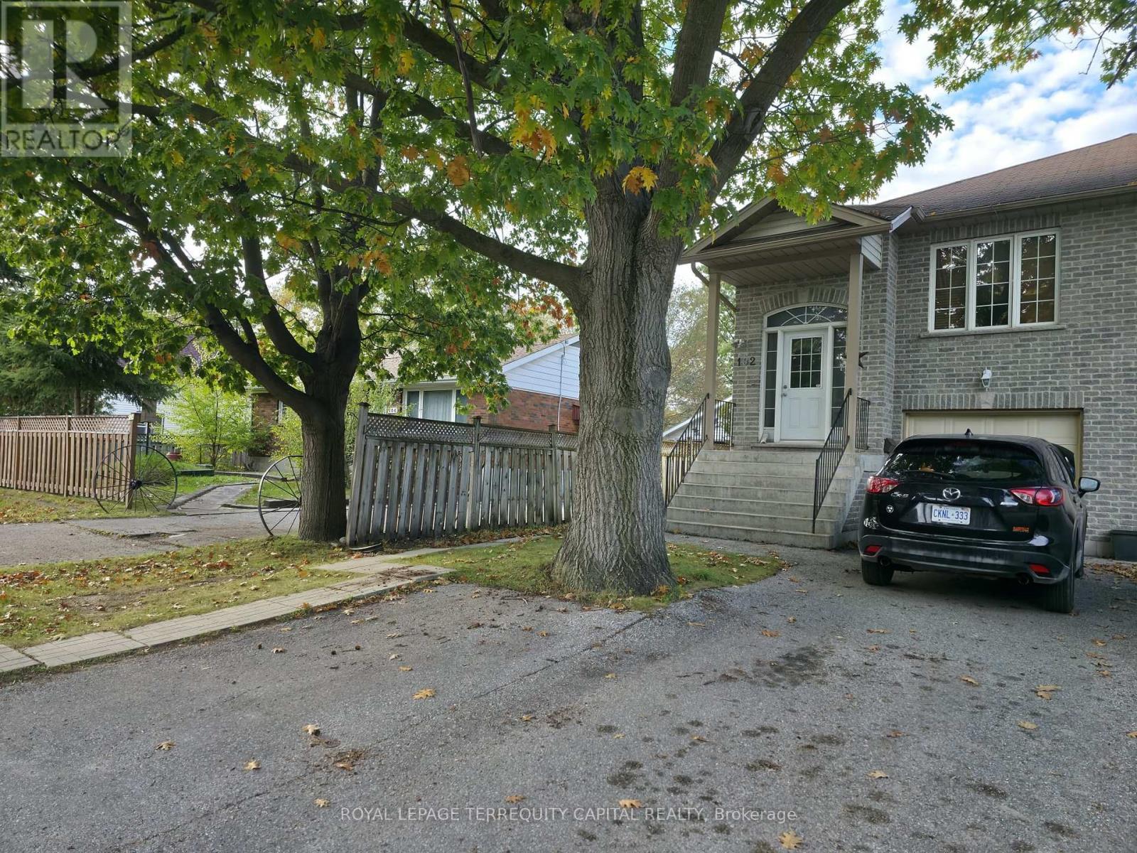 












102 HENRY STREET

,
Barrie,




Ontario
L4N1C8

