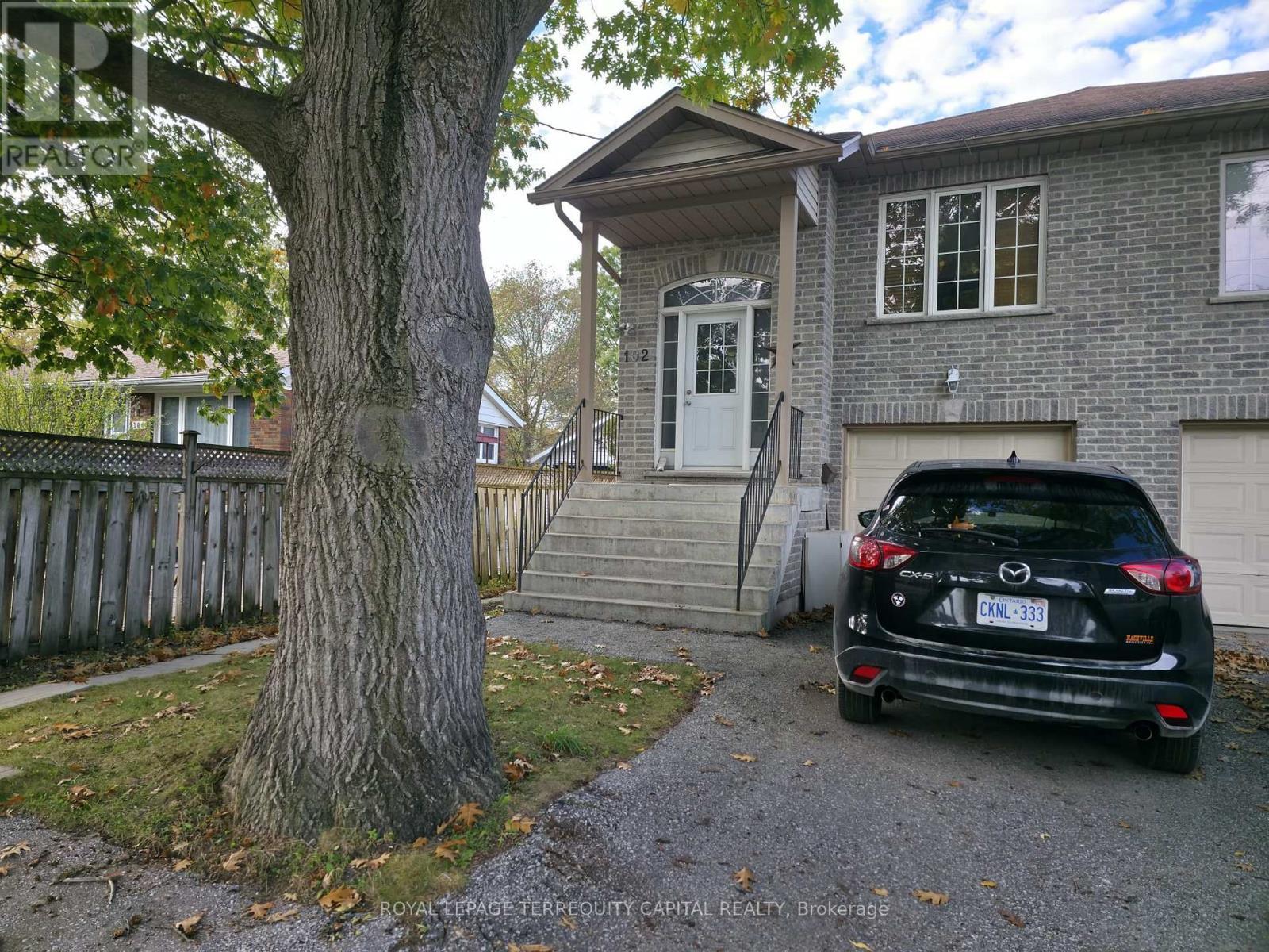 












102 HENRY STREET

,
Barrie,




Ontario
L4N1C8

