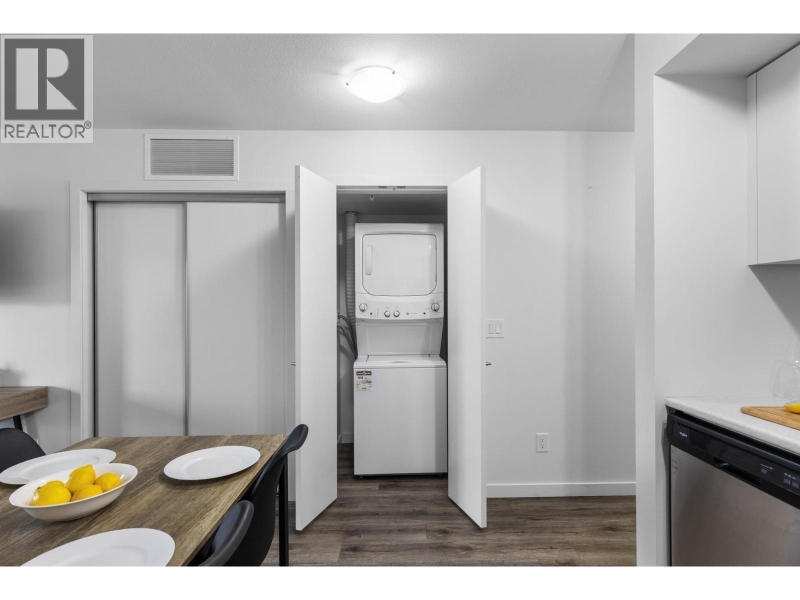 












725 Academy Way Unit# 203

,
Kelowna,




British Columbia
V1V0B4

