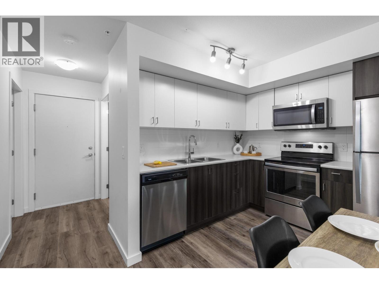












725 Academy Way Unit# 203

,
Kelowna,




British Columbia
V1V0B4

