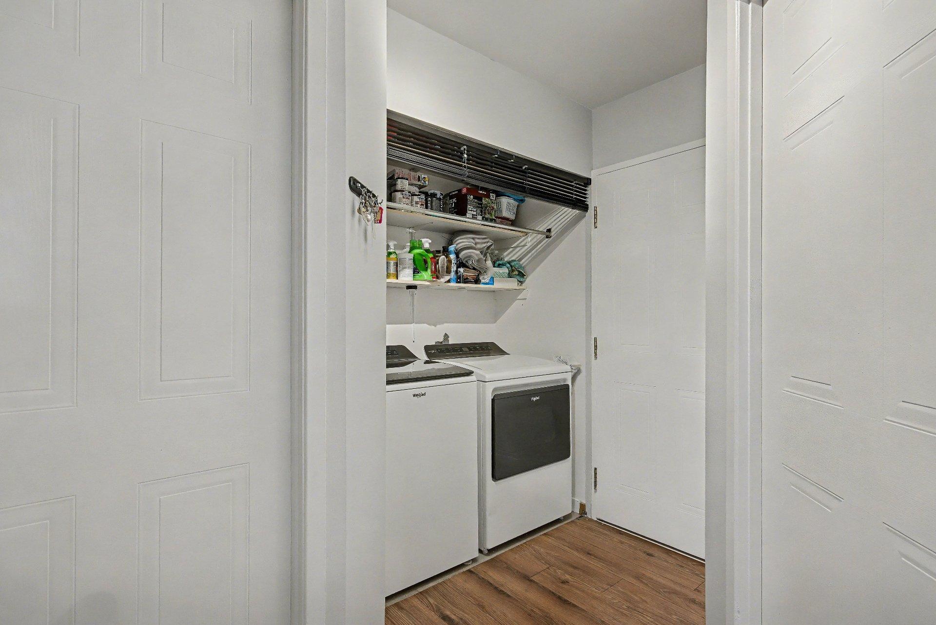 









1100


Boul. des Écluses

,
Sainte-Catherine,




QC
J5C2B2

