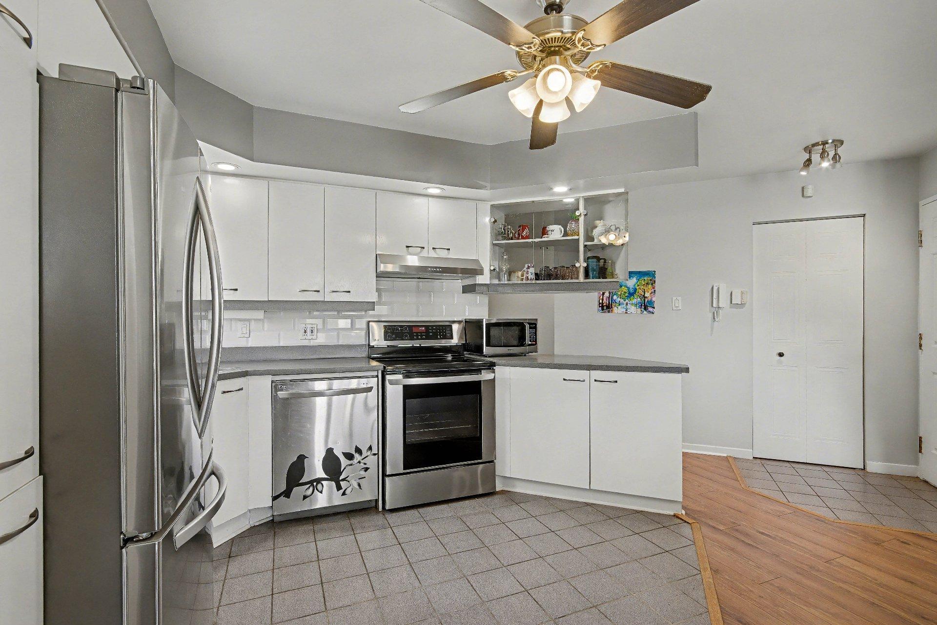 









1100


Boul. des Écluses

,
Sainte-Catherine,




QC
J5C2B2

