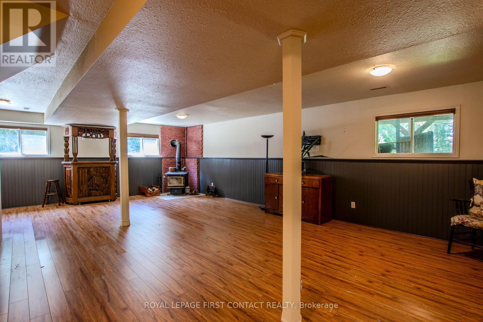 












5144 25TH SIDE ROAD

,
Essa,




Ontario
L0L2N0

