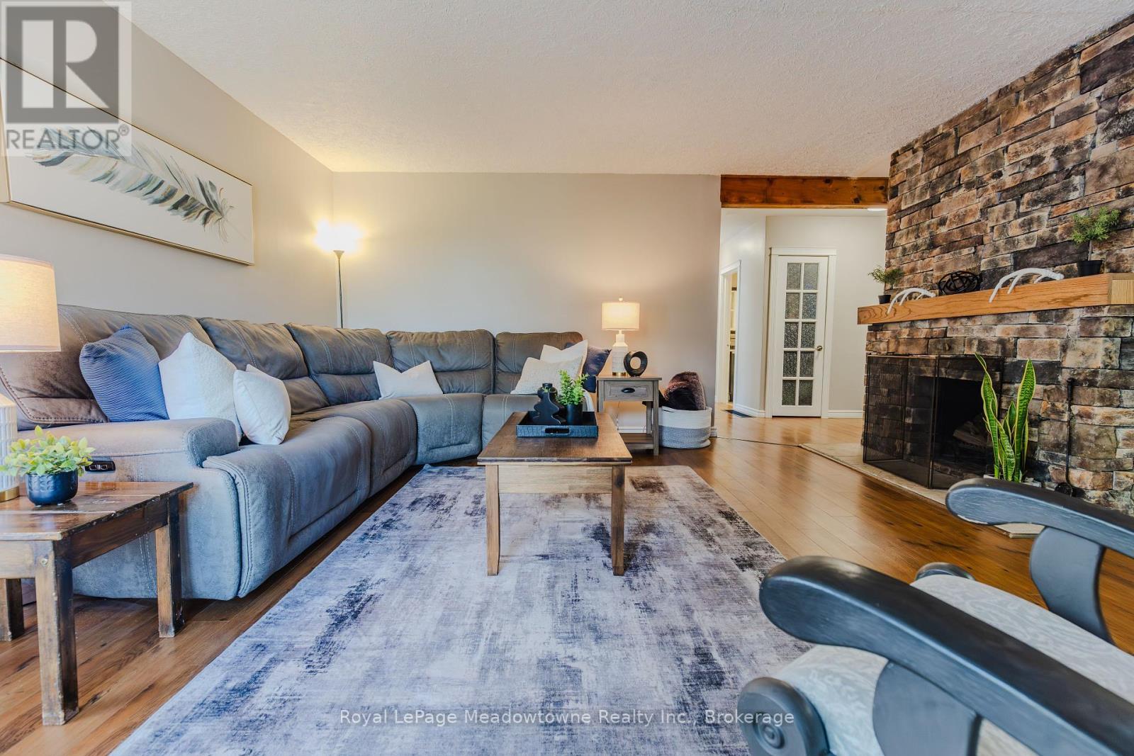 












2632 LAKEFIELD ROAD

,
Selwyn,




Ontario
K9J6X5

