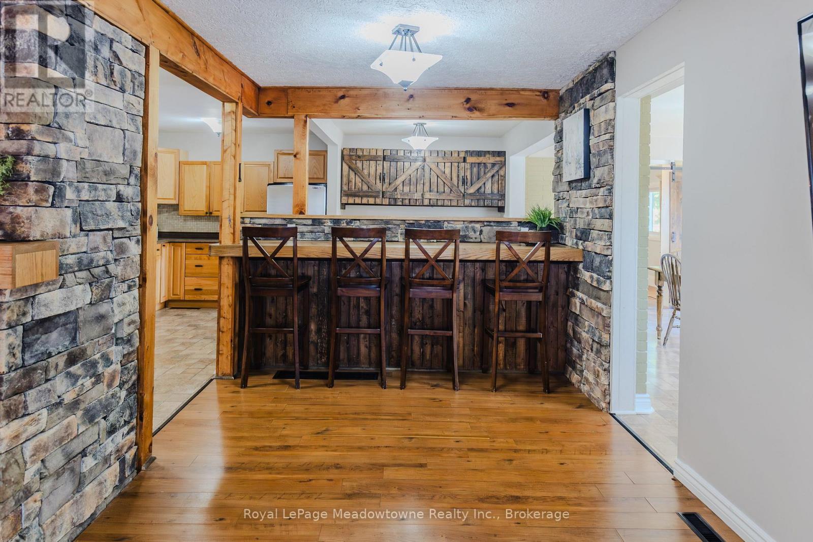 












2632 LAKEFIELD ROAD

,
Selwyn,




Ontario
K9J6X5


