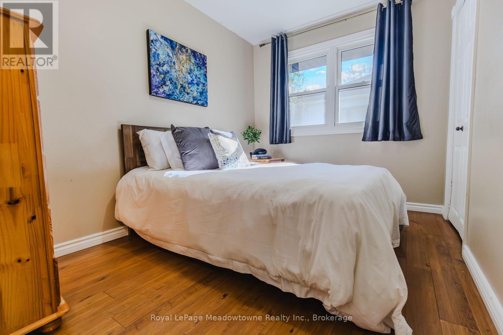 












2632 LAKEFIELD ROAD

,
Selwyn,




Ontario
K9J6X5

